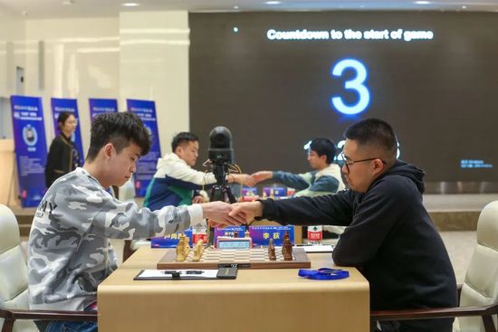 旅店小美的私生活